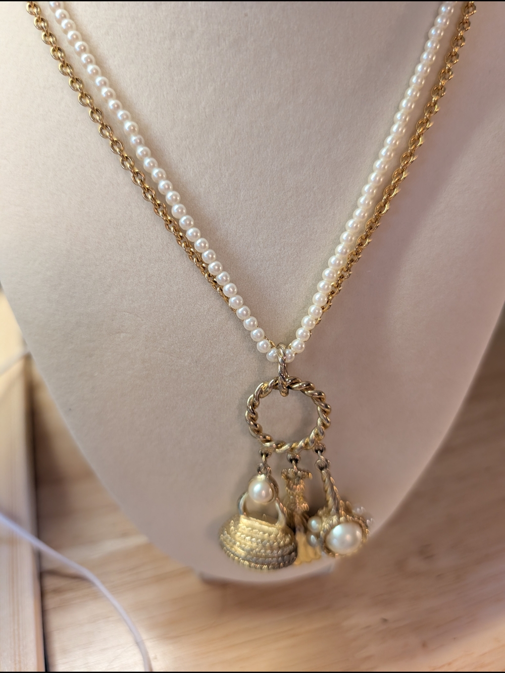 Classic Pearl and Gold Charm Drop Necklace - White/Gold